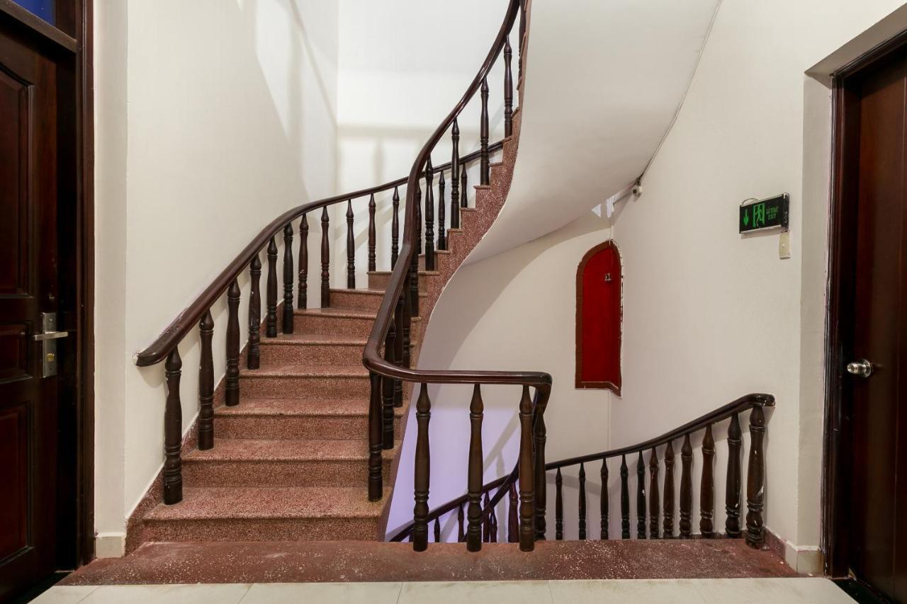 Oyo 486 Nhat Nhat Hotel مدينة هوشي منه المظهر الخارجي الصورة